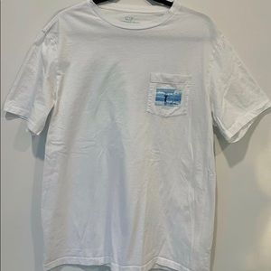 VINEYARD VINES T-SHIRT